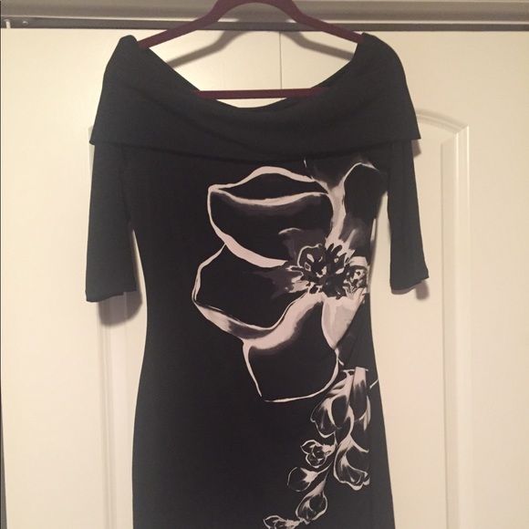 White House Black Market - Picture 1 of 3